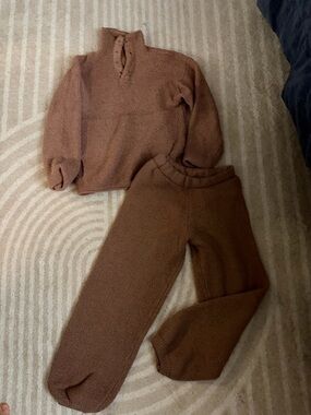 SKIMS Brown Sherpa Two-Piece Loungewear Set